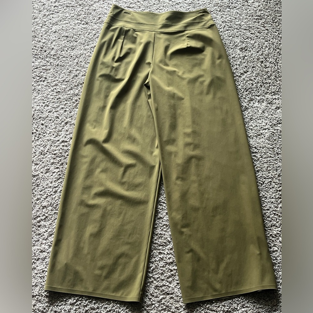 ❌NOT FOR SALE❌Athleta Acacia Olive Cosmic Wide-leg Pants